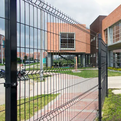 Green 3D Curved Welded Wire Mesh Fence