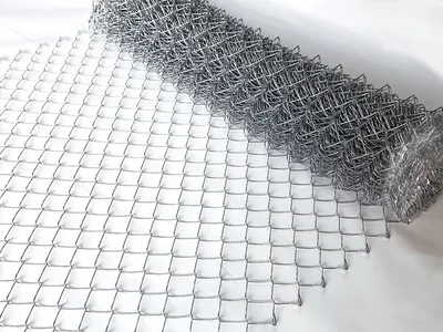 Galvanized Diamond Chain Link Fence for Sports Area